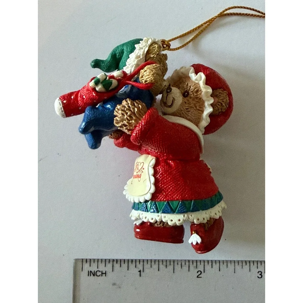 Mistletoe Magic Collection Christmas Ornament Grandmother Bear‎ Vintage 2003